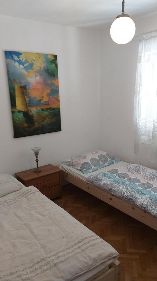 Vikendica House Romana *